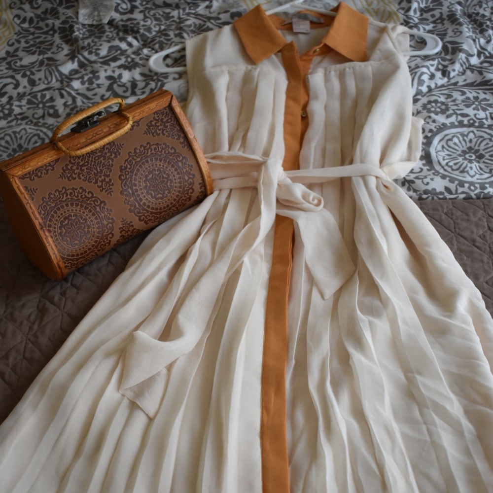 FOREVER 21 | Pleated Mini dress